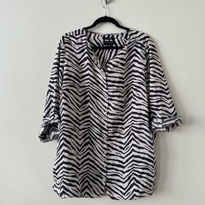 Tahari-Animal Print 100% Linen Button Down Blouse (Size:1X)